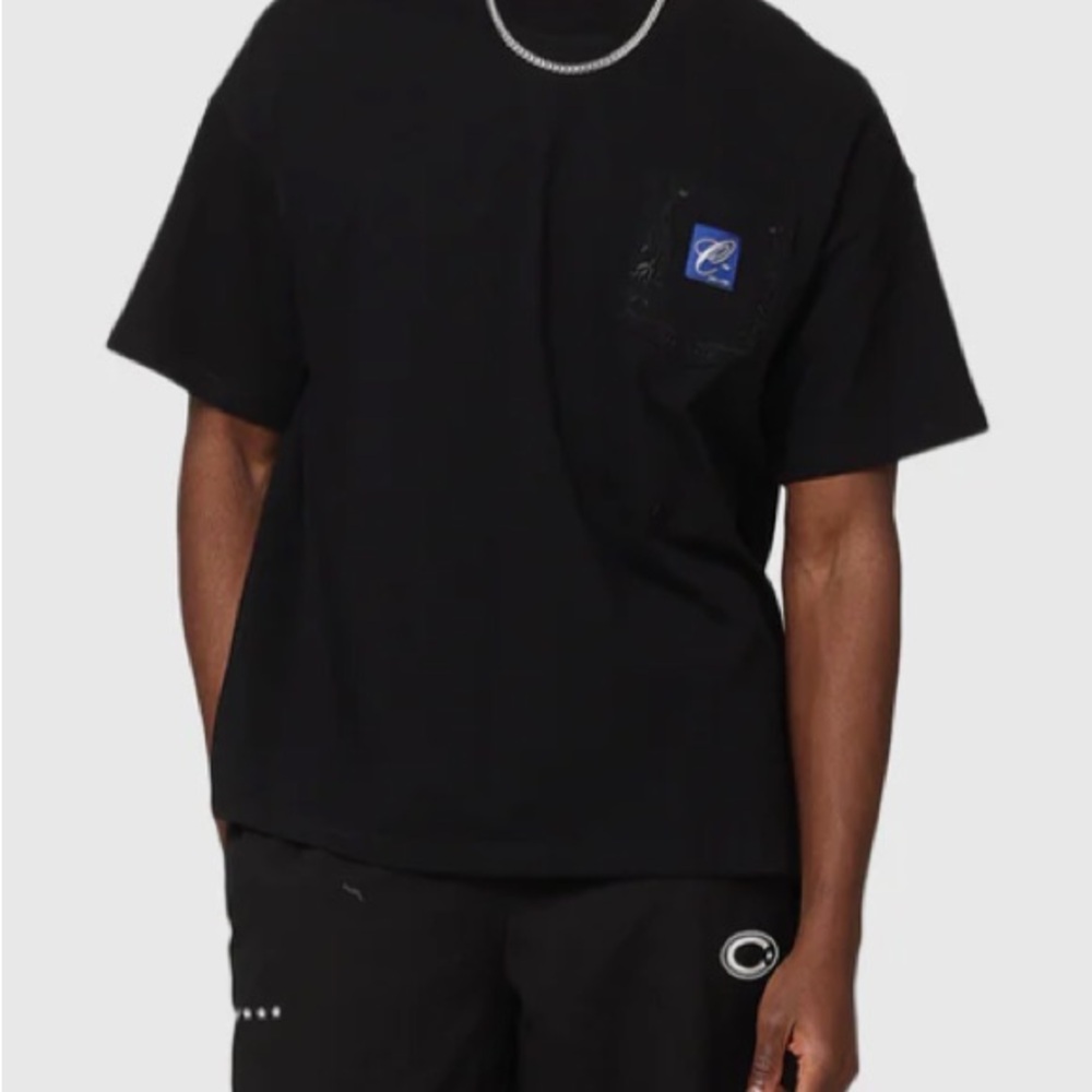 Carre Men's Floral Embroidered Pocket Oversized Black T-Shirt Size L -streetwear